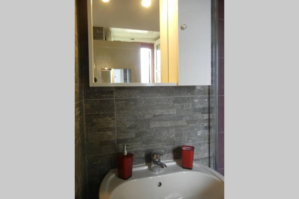 "Little Sicilian Home"-Room With A Private Bathroom & Kitchen -Fridge - And Shared A Beautiful Terrace On Hostel Taormina Center 외부 사진