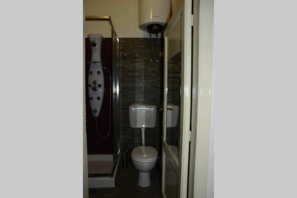 "Little Sicilian Home"-Room With A Private Bathroom & Kitchen -Fridge - And Shared A Beautiful Terrace On Hostel Taormina Center 외부 사진